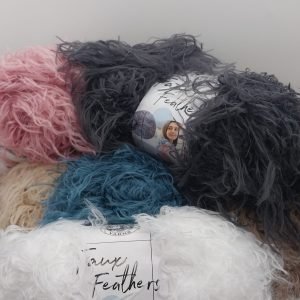 Faux Feathers Yarn(Lion Brand)